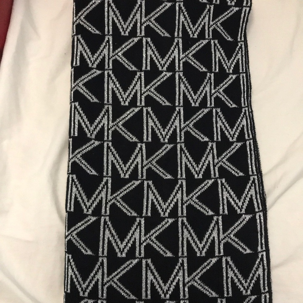 Michael Kors infinity scarf